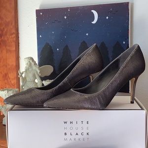 Women’s shoes size 8